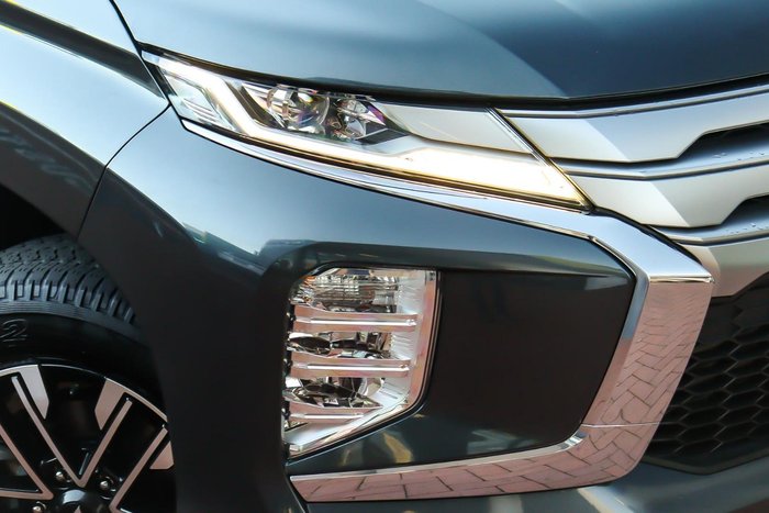 2022 Mitsubishi Pajero Sport GLS