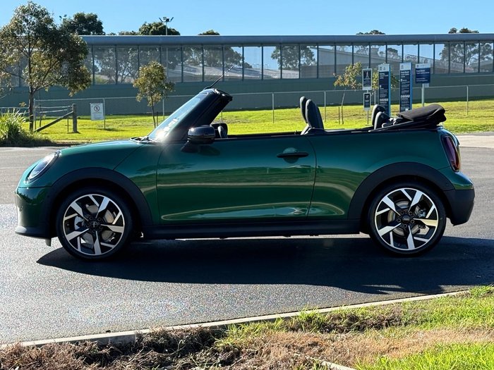 2026 MINI Cooper S Favoured