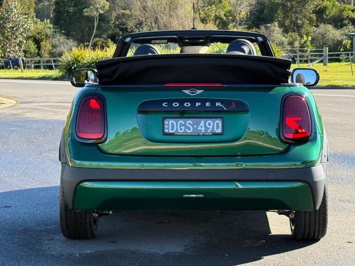 2026 MINI Cooper S Favoured