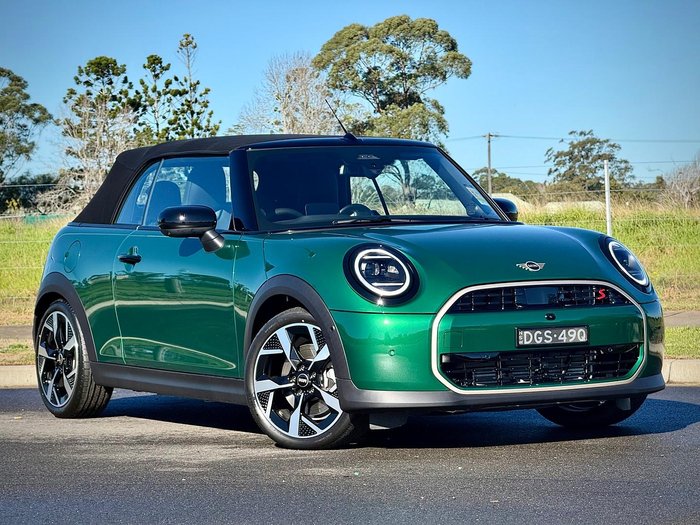 2026 MINI Cooper S Favoured