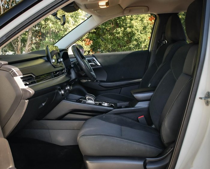 2021 Mitsubishi Outlander ES