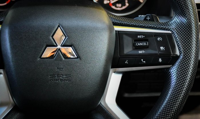 2021 Mitsubishi Outlander ES