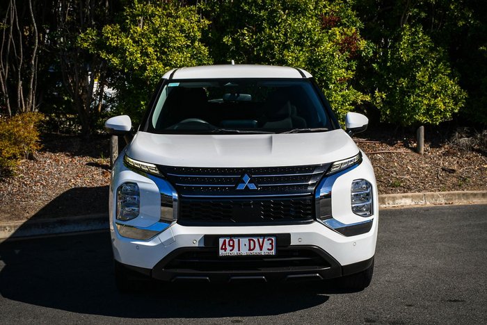 2021 Mitsubishi Outlander ES