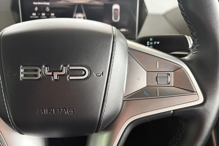 2025 BYD SEALION 8 Dynamic FWD
