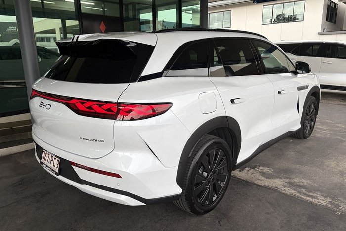 2025 BYD SEALION 8 Dynamic FWD