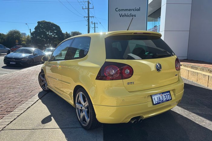 2008 Volkswagen Golf GTI Pirelli