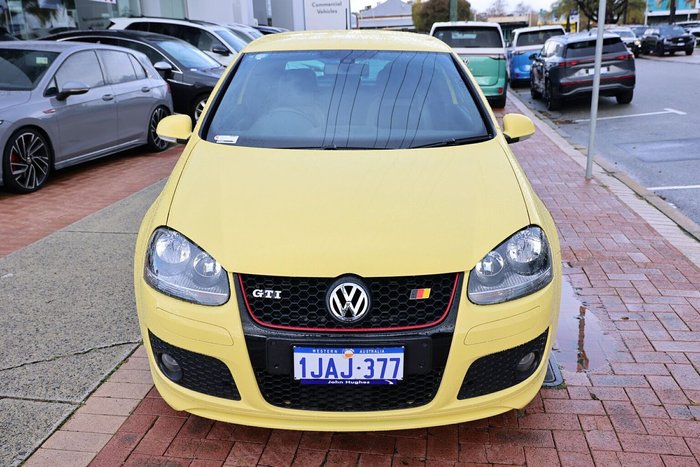 2008 Volkswagen Golf GTI Pirelli