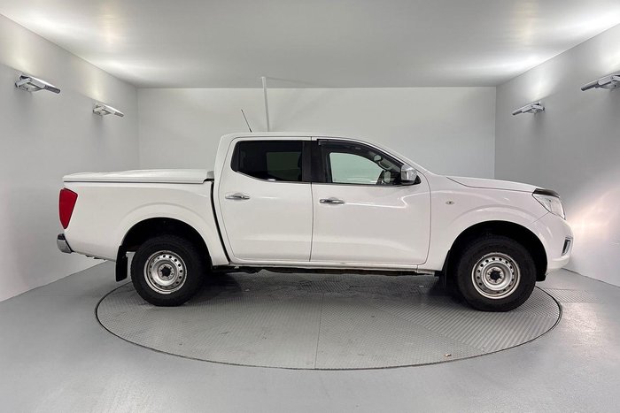 2020 Nissan Navara RX