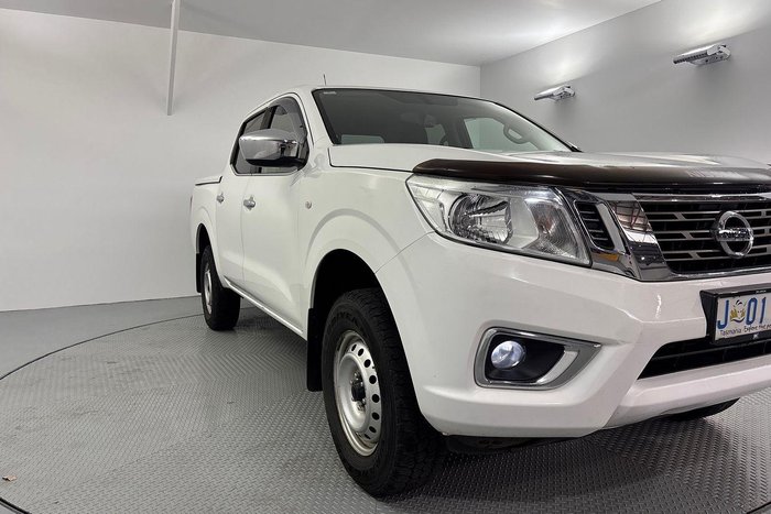 2020 Nissan Navara RX