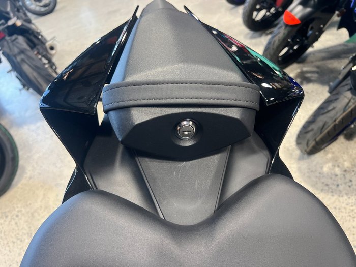 2025 Yamaha YZF-R7HO BLACK