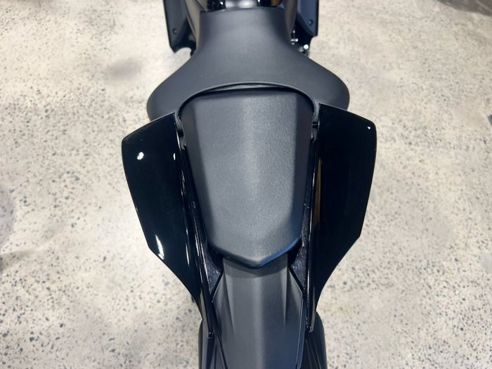 2025 Yamaha YZF-R7HO BLACK