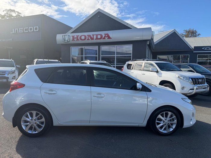 2014 Toyota Corolla Ascent Sport