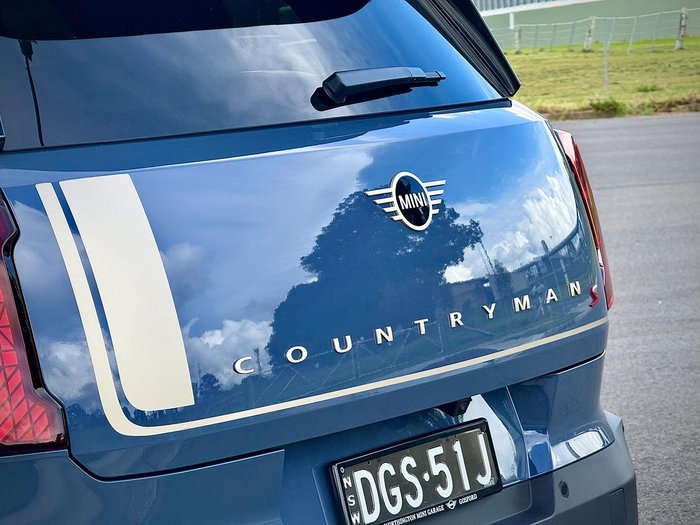 2025 MINI Countryman S Favoured