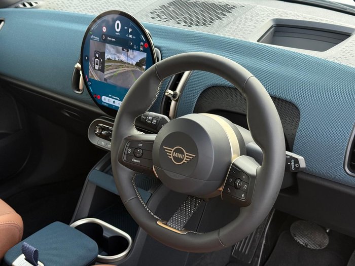 2025 MINI Countryman S Favoured