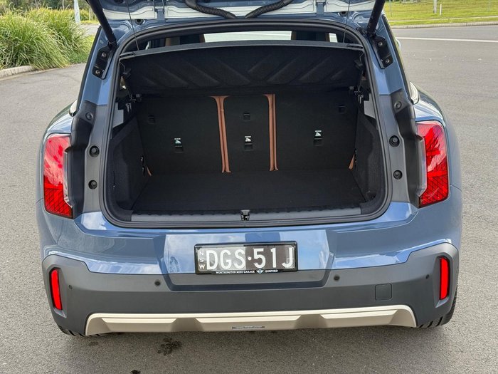 2025 MINI Countryman S Favoured