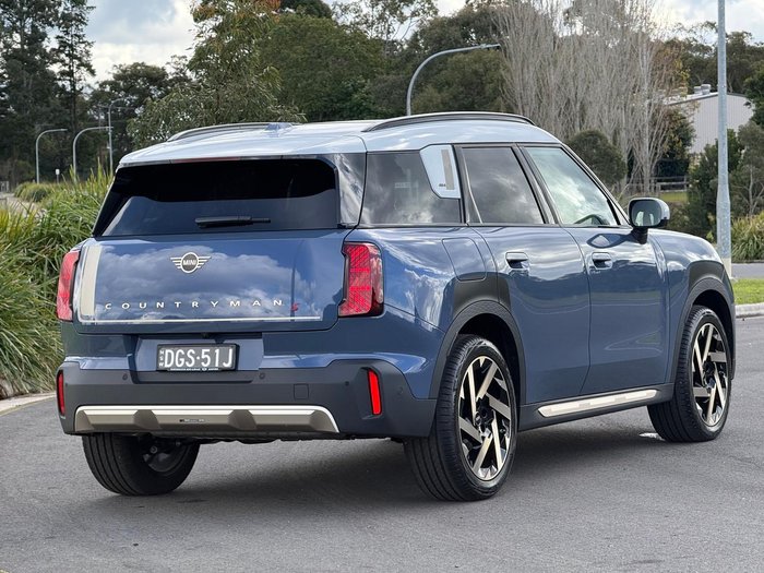 2025 MINI Countryman S Favoured