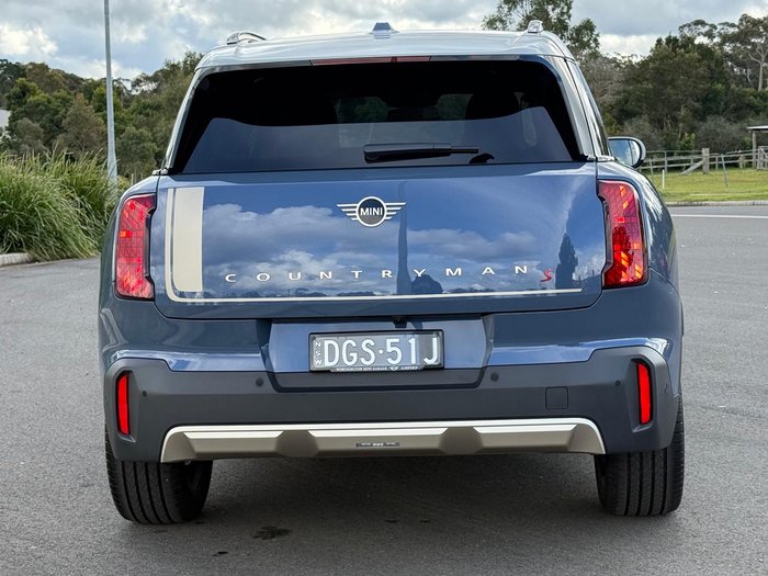 2025 MINI Countryman S Favoured