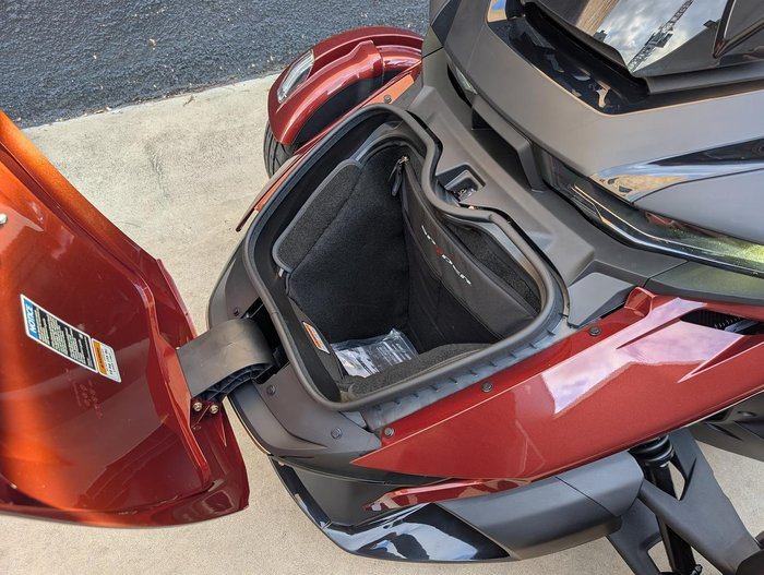 2026 Can-Am Spyder RT Sea-to-Sky Spyder RT Red