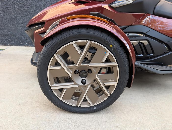 2026 Can-Am Spyder RT Sea-to-Sky Spyder RT Red