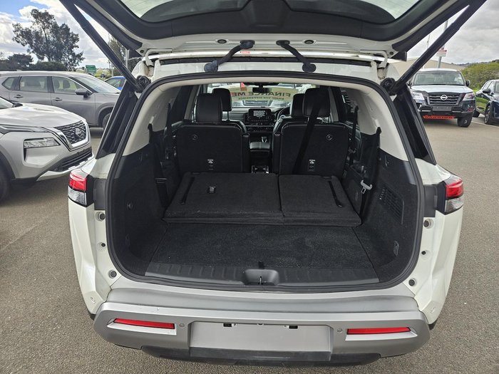 2024 Nissan Pathfinder Ti-L