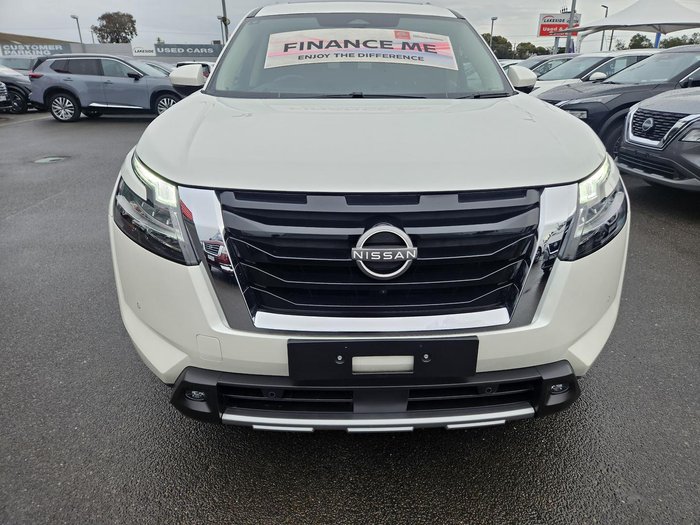 2024 Nissan Pathfinder Ti-L