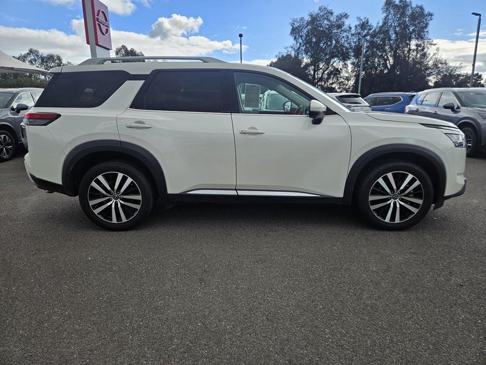 2024 Nissan Pathfinder Ti-L