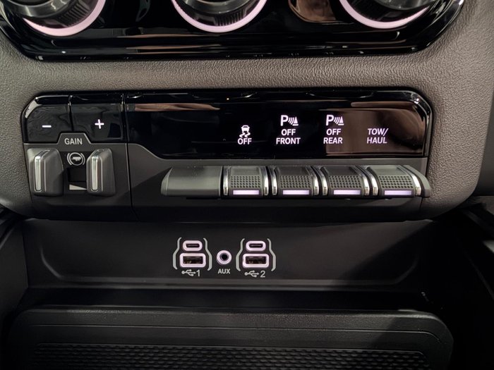 2026 RAM 1500 Express Black Edition Hurricane SO