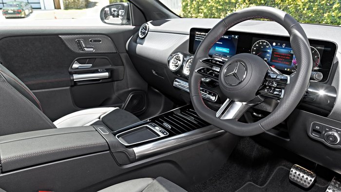 2025 Mercedes-Benz GLA-Class GLA250