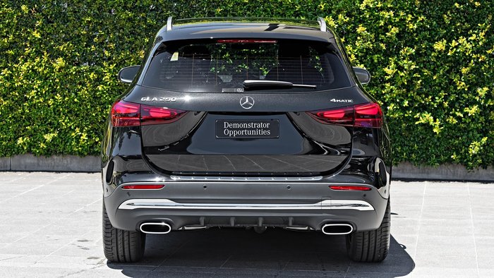 2025 Mercedes-Benz GLA-Class GLA250
