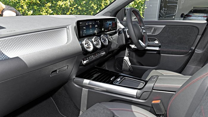2025 Mercedes-Benz GLA-Class GLA250