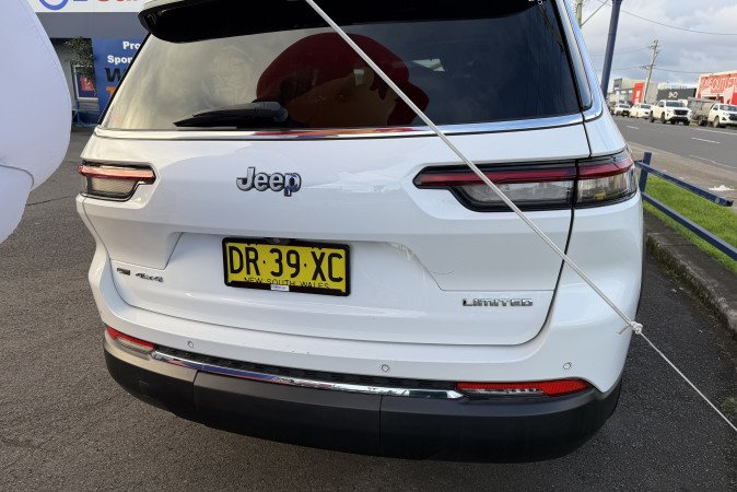 2022 JEEP GRAND CHEROKEE L LIMITED (4x4)