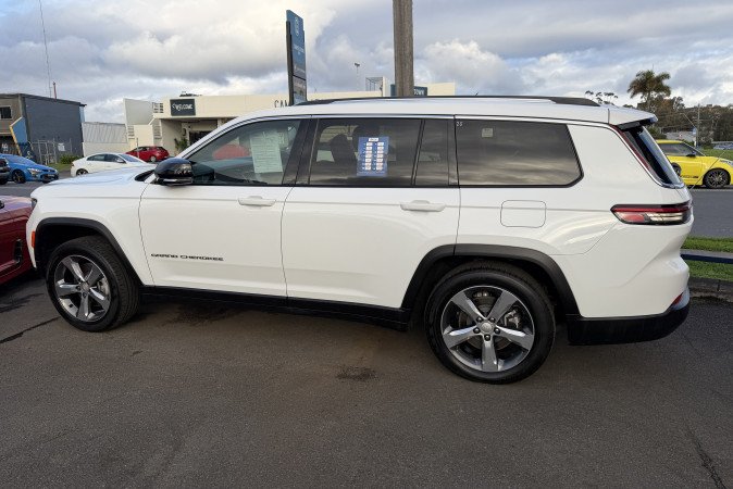 2022 JEEP GRAND CHEROKEE L LIMITED (4x4)
