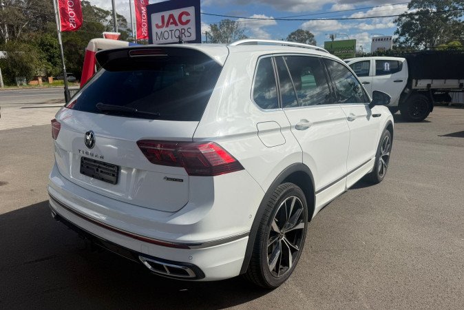 2022 VOLKSWAGEN TIGUAN 147TDI R-LINE