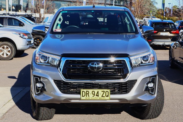 2020 Toyota Hilux SR5