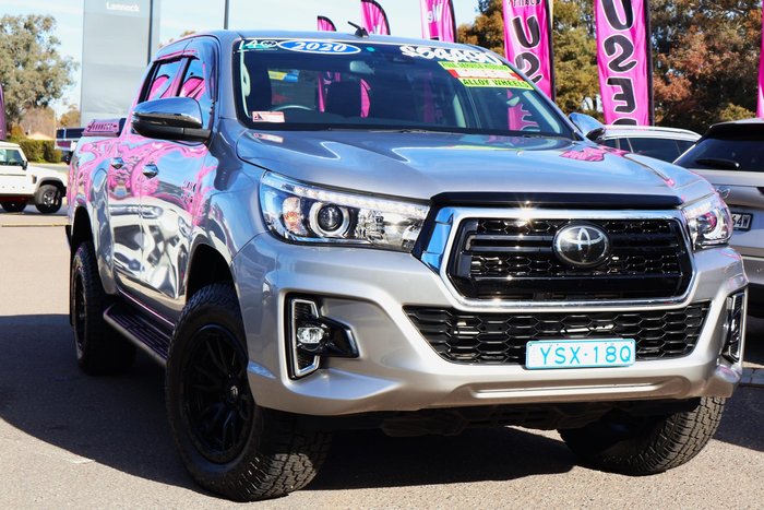 2020 Toyota Hilux SR5