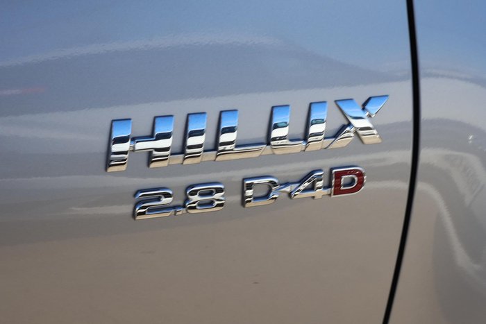 2020 Toyota Hilux SR5