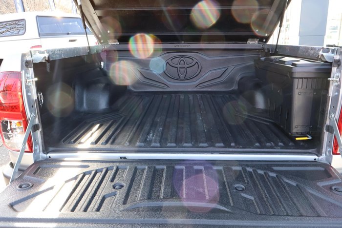 2020 Toyota Hilux SR5