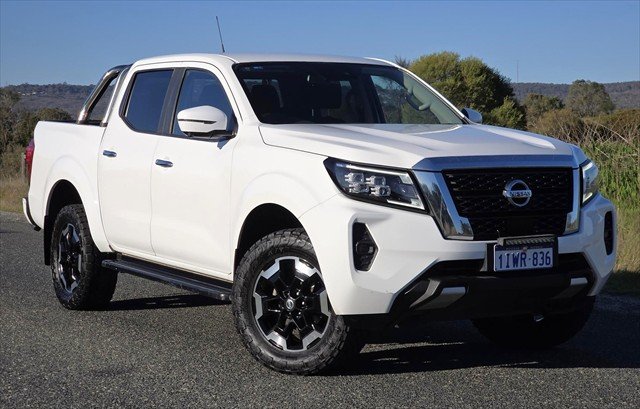 2022 Nissan Navara ST-X