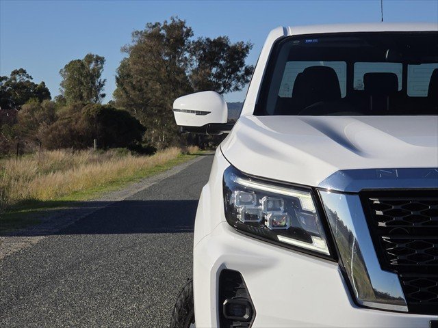 2022 Nissan Navara ST-X