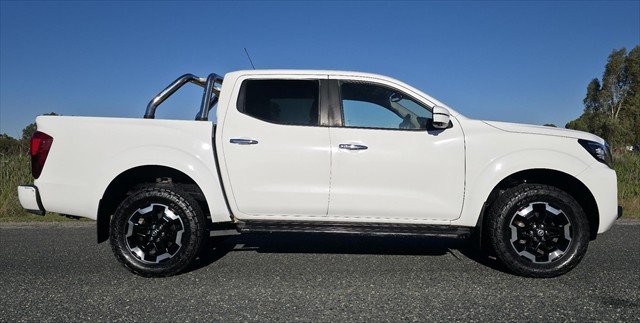 2022 Nissan Navara ST-X