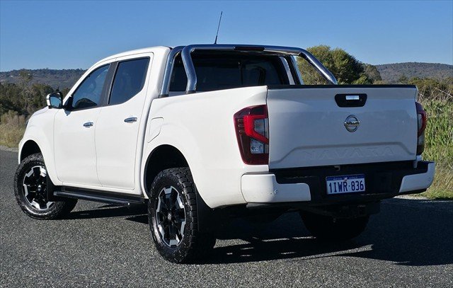 2022 Nissan Navara ST-X