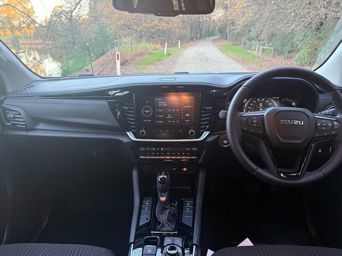 2025 Isuzu MU-X LS-U