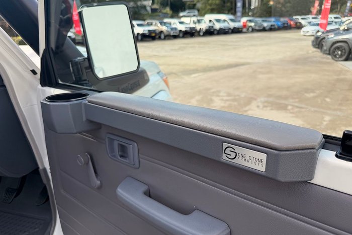2023 Toyota Landcruiser GXL