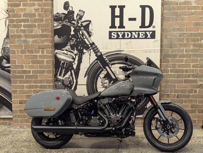 Harley-Davidson Low Rider ST 117 (FXLRST) Softail