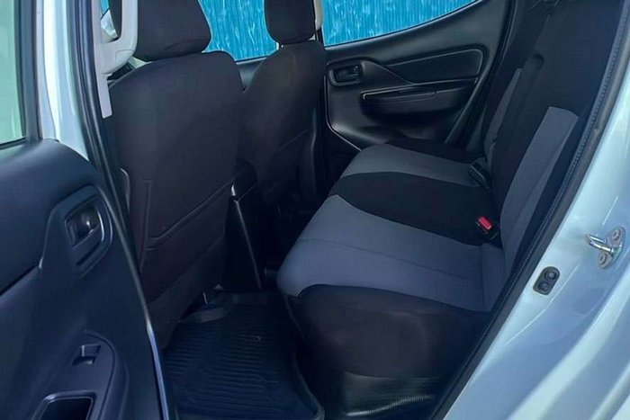 2021 Mitsubishi Triton GLX