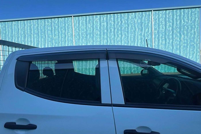 2021 Mitsubishi Triton GLX