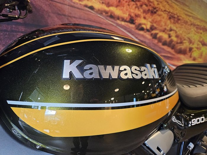 2021 Kawasaki Z900RS (Z900C) Z Green