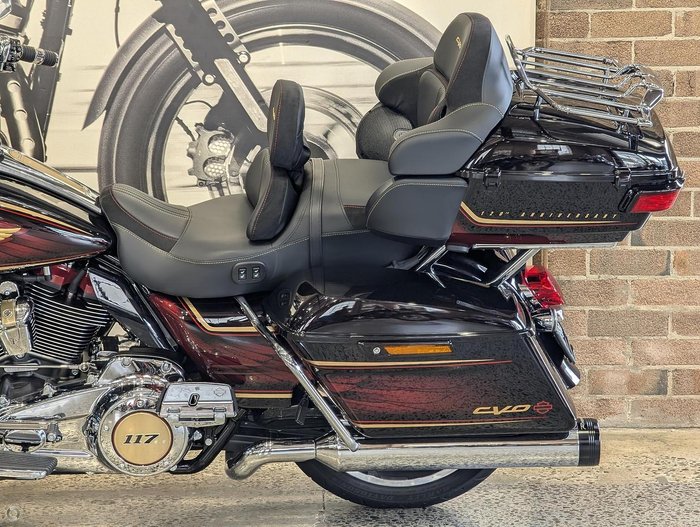 2023 Harley-Davidson CVO Road Glide Anniversary 117 (FLTRXSEANV) Touring Red