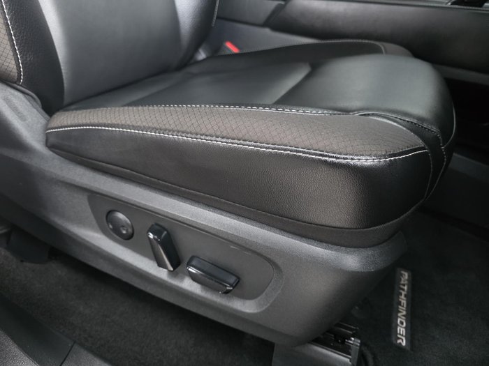 2024 Nissan Pathfinder Ti