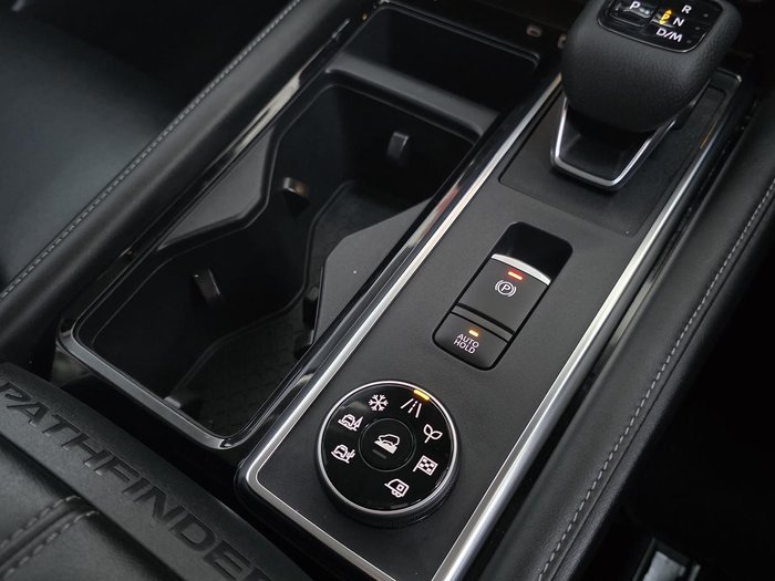 2024 Nissan Pathfinder Ti